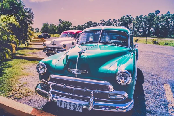 Havana Cuba July 2018 Nostalgie Vintage Cars Parked Highway Stop — Stock Photo, Image