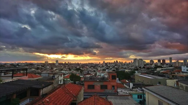 Nuvens Decoram Final Tarde Lado Leste São Paulo — Fotografia de Stock