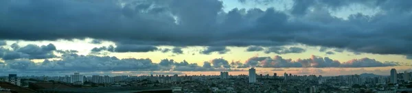 Nubes Decoran Final Tarde Lado Este Sao Paulo —  Fotos de Stock