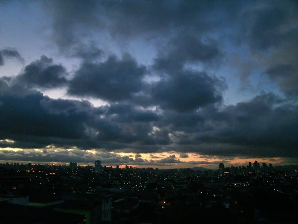 Nubes Decoran Final Tarde Lado Este Sao Paulo —  Fotos de Stock