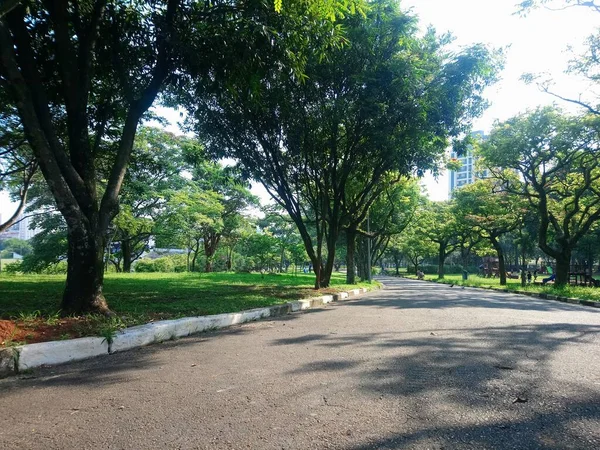 Ceret Recreational Club Gran Parque Con Complejo Deportivo Que Incluye — Foto de Stock