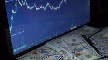 Doloran dilinde Kripto Para Kazancı Düşünen Kız