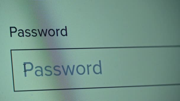 Inserimento di una password sullo schermo di un computer — Video Stock