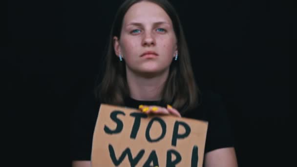 Upset Ukrainian Poor Girl Protesting Military Conflict Young Woman Raises — Stock Video