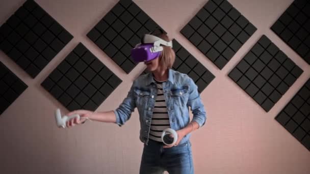 Beautiful Girl Virtual Reality Helmet Controllers Hands Active Wearing Indoor — Video
