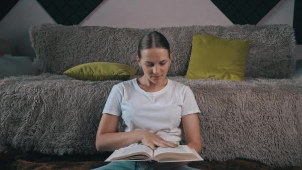 Girl Reading Book Home Her Domestic Gray Cat Happy Lady — Vídeo de Stock