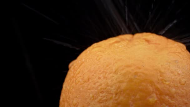 Water Drips Orange Orange Black Background Slowmo Raindrops Land Citrus — Stock video