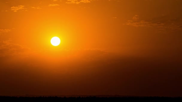 Tid Bortfalder Lyse Orange Solnedgang Solen Går Ned Bag Skyerne – Stock-video