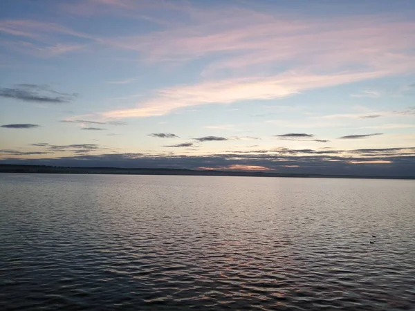 Resim çok açık ve güzel.