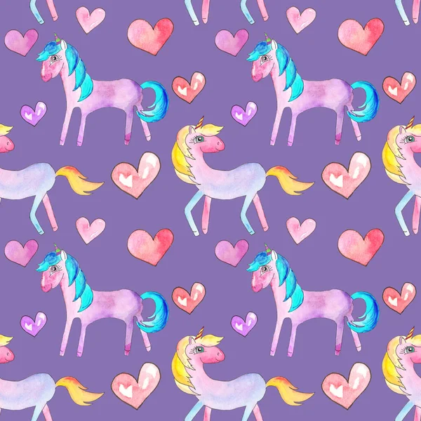 Patrón sin costuras de ilustraciones de acuarela: unicornios rosados con corazones sobre un fondo púrpura pálido, textil, ropa de cama —  Fotos de Stock