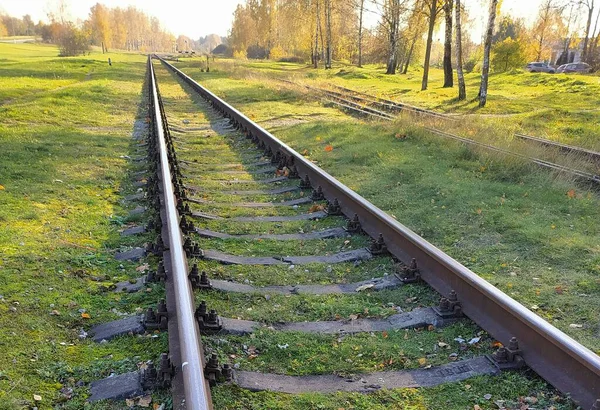 Letland Riga 2021 Spoorrails Het Grondgebied Van Een Woonwijk — Stockfoto