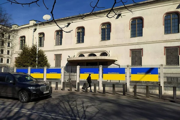 Lettland Riga 2022 Symbole Der Ukraine Auf Den Straßen Von — Stockfoto