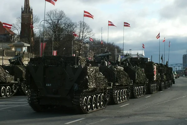 Łotwa Ryga 2018 Parada Wojskowa Państw Nato Rydze — Zdjęcie stockowe