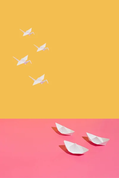 Summer Scene Made Paper Boats Birds Yellow Pink Background Minimal — 스톡 사진