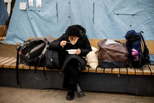 Lviv Ukraine 2022 Refugee Woman Food Railway Station Lviv Stock Image