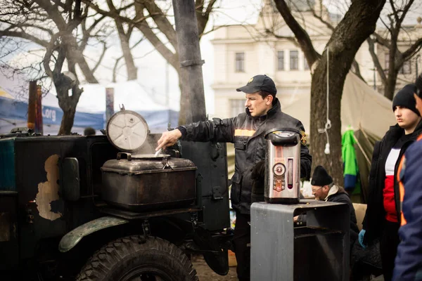 Lviv Ukraine 2022 Volunteer Serving Food Ukrainian Migrants Lviv Stock Picture