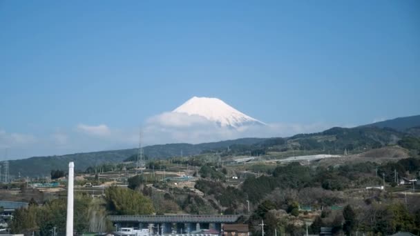 Gyönyörű kilátás az ikonikus Fuji-hegyre egy Nozomi shinkansen-ből. — Stock videók