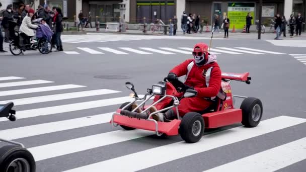 Super Mario Cart Οδήγηση τουριστική έλξη κοντά Shinjuku. — Αρχείο Βίντεο