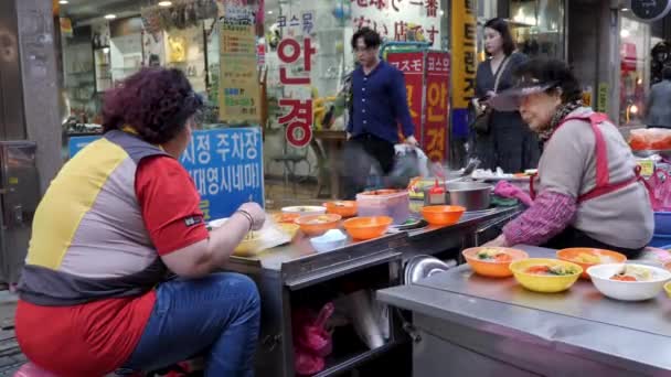 Outdoor Jagalchi Fish Market . Busan, South Korea — Stockvideo