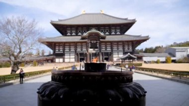 Japonya 'nın en büyük tahta Budist tapınağı Todai-ji, Nara,.