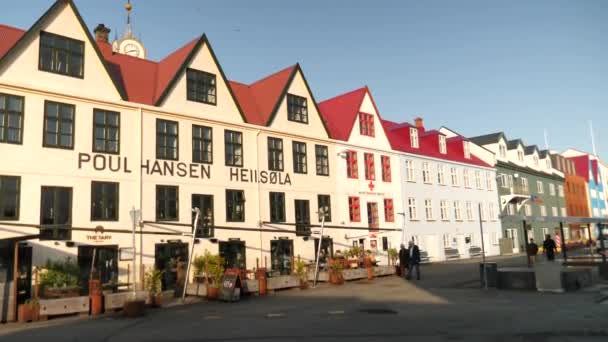 Torshavn Marina Promenade Full Restaurant Small Shops Capital City Faroe — Stok video