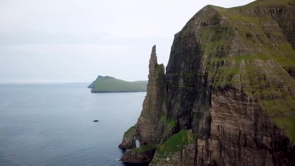 Aerial View Witches Finger Trollkonufingur Faroe Islands Morning Light High — Stock video