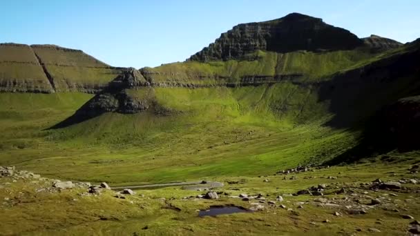 Aerial View Faroese Mountains Faroe Islands Sunny Day Summer Amazing — 비디오