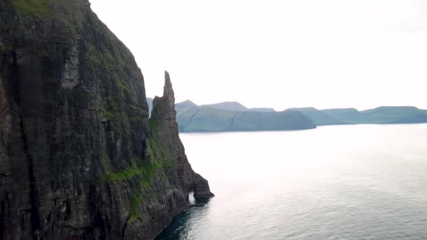 Aerial View Witches Finger Trollkonufingur Faroe Islands Morning Light High — Video Stock