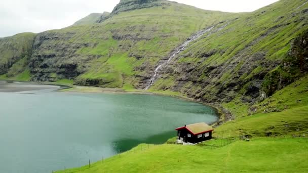 Aerial View Lonely House Lagoon Saksun Village Faroe Islands Lagoon — Vídeo de Stock