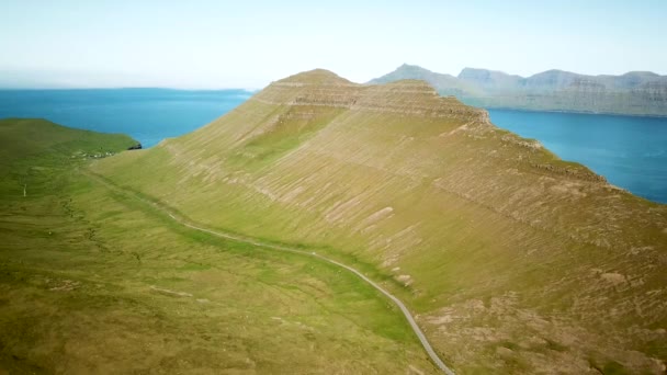 Aerial View Slaettaratindur Mountain Scenic Road Highest Mountain Faroe Islands — Vídeo de stock