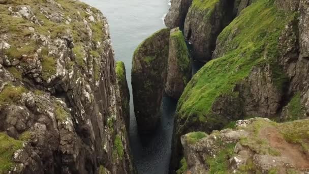 Vista Aérea Del Dron Dunnesdrangar Islas Feroe Increíble Naturaleza Enormes — Vídeo de stock