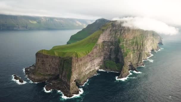 Вид Літака Острів Калсой Фарерські Острови Дивовижна Фарерська Природа Зелені — стокове відео