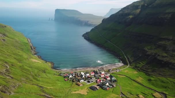 Vue Aérienne Par Drone Village Tjornuvik Îles Féroé Vieilles Maisons — Video