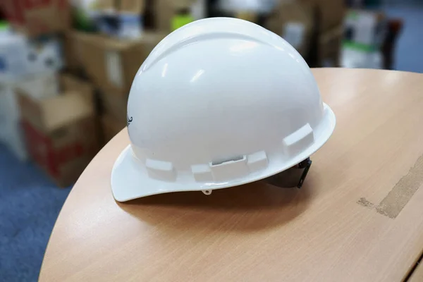 Casco Blanco Seguridad Para Proteger Cabeza Los Trabajadores Accidentes Trabajo —  Fotos de Stock