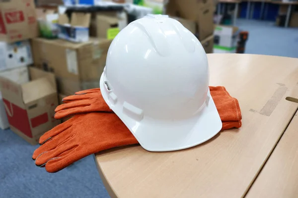 Safety Helmets Hand Protection Construction Workers Protect Heads Hands Helmets — 图库照片