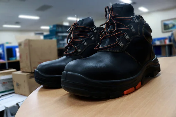 Safety shoes are made of leather to protect the feet of workers from work accidents. Safety footwear is part of safety equipment