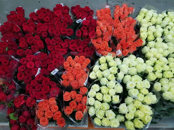 Магазин Троянд Вітрина Повна Квітів — стокове фото