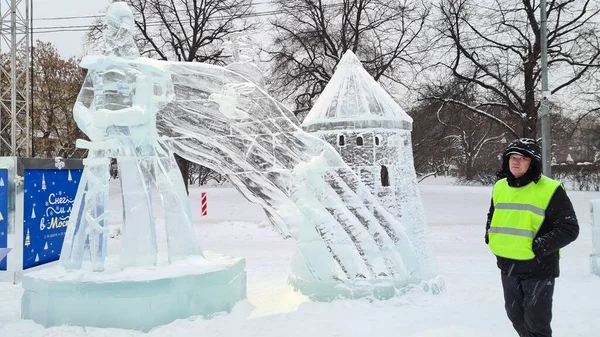Moskova 'daki Gorky Park' ta buz ve kar figürleri festivali.