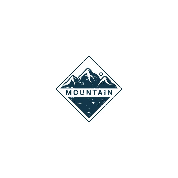 Simple Design Modern Mountain Logo Design Vector — стоковый вектор