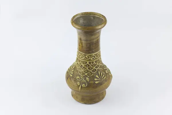 古典的な陶器の花瓶を背景に — ストック写真