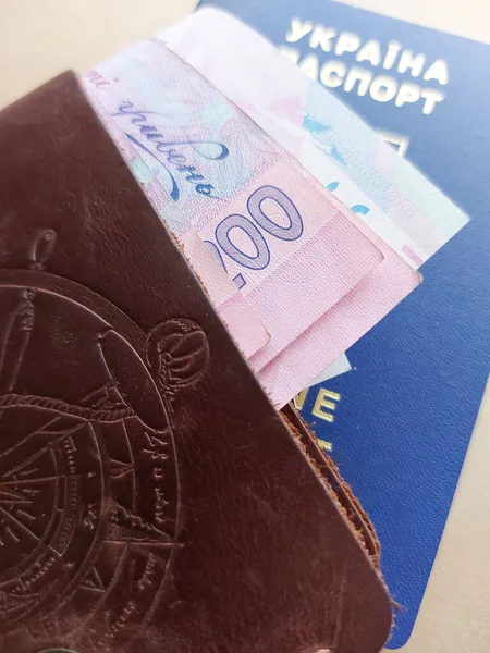 Passeport Ukrainien Argent Hryvnia Valeur Nominale 200 Portefeuille Brun — Photo