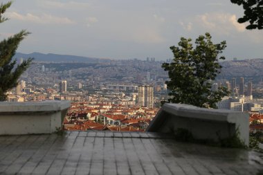 Türkiye Ankara Esertepe Vadisi Parkı ve şehir manzarası - Trkiye Ankara Esertepe vadisi Parkı ve ehir manzaras