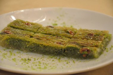 Türk Gıda ve Mutfak Pastaları (124); Trk Yemekleri ve Mutabakat Tatarlar