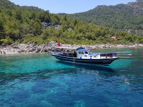 Boat Anchor Beautiful Bay Kumlubuk Mediterranean Sea Turkey — Stockfoto