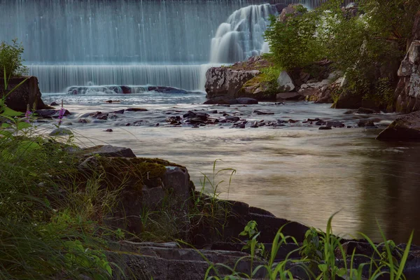 Flowing River Waterfall Cascade Beautiful Vibrant Light Water Environment — Stock Photo, Image