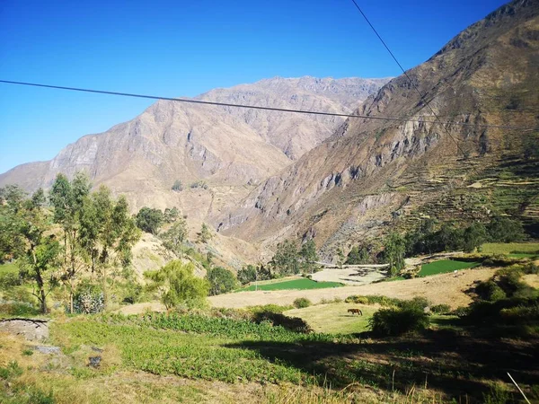 PAISAJE DE LA SIERRA PERUANA