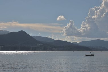 Tolo Limanı, Ma On Shan, Hong Kong, 22 Eylül 2021 