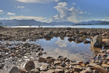 Rocky Sahili Wu Kai Sha, Hong Kong, 22 Eylül 2021 