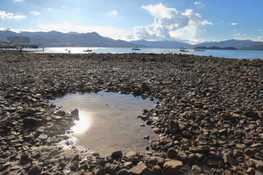 Rocky Sahili Wu Kai Sha, Hong Kong, 22 Eylül 2021 