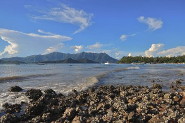 Rocky Sahili Wu Kai Sha, Hong Kong, 22 Eylül 2021 